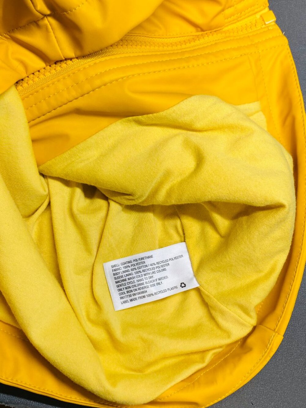 Yellow Raincoat Kids Sz S (6-7) Cat & Jack - EUC - Picture 4 of 4